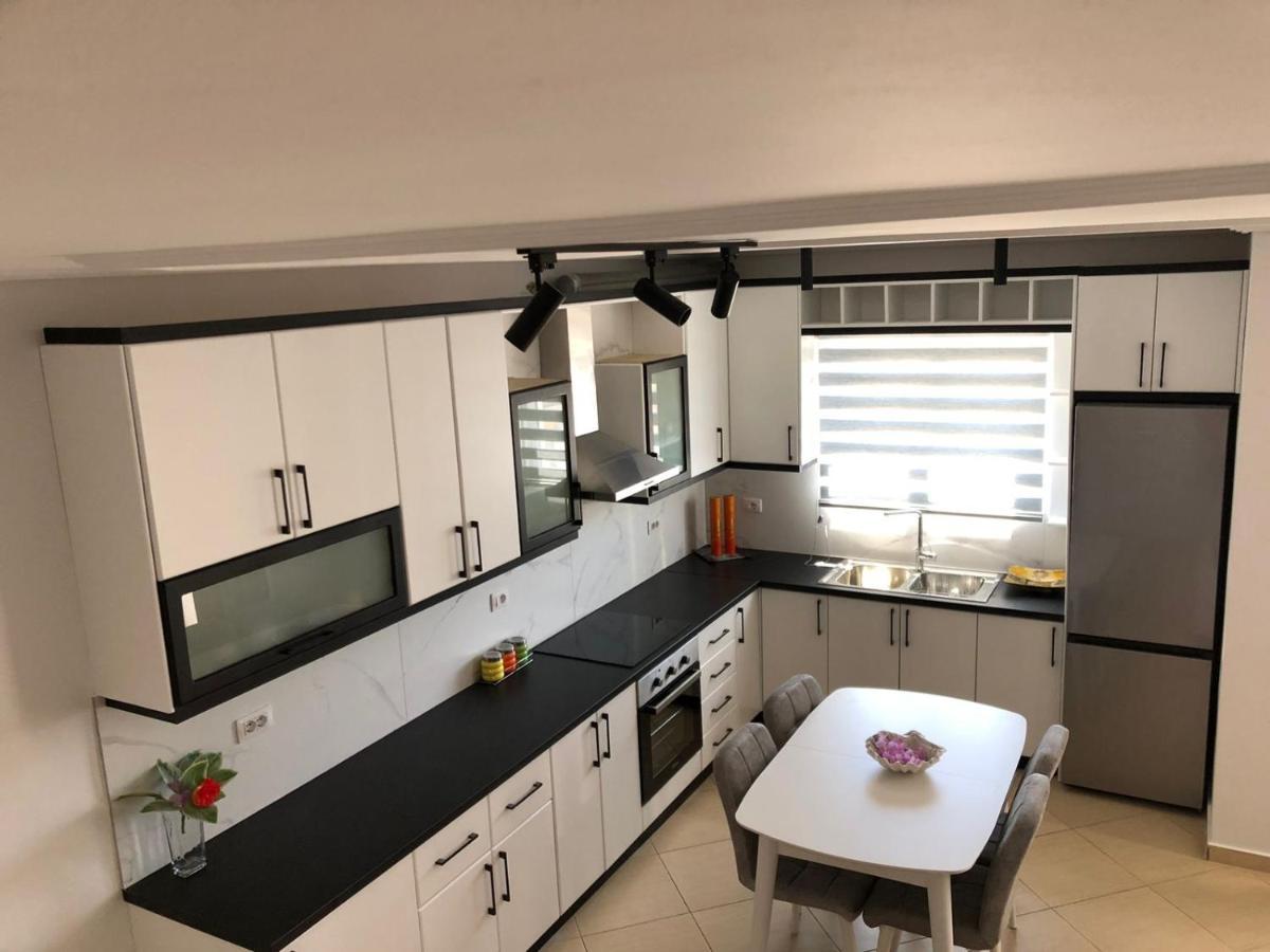 Sea La Vie- Apartment Saranda Kültér fotó